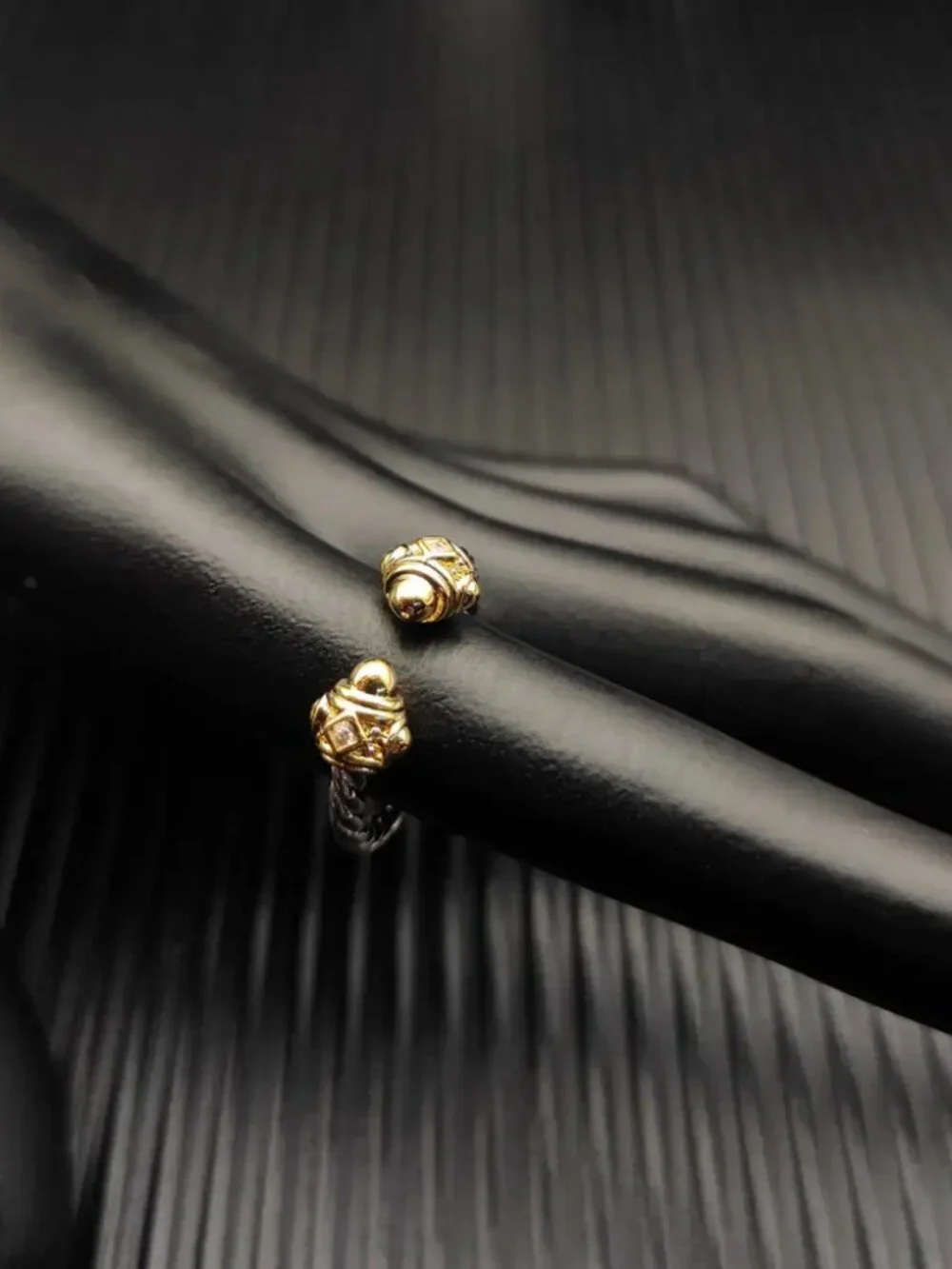David Yurman Round Toe Two-Tone Revival Ring